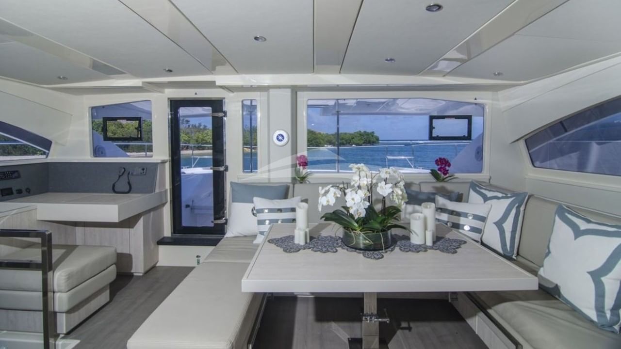 Salon Looking Forward