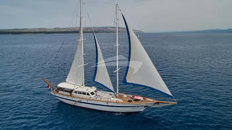 FORTUNA 33m motor yacht charter