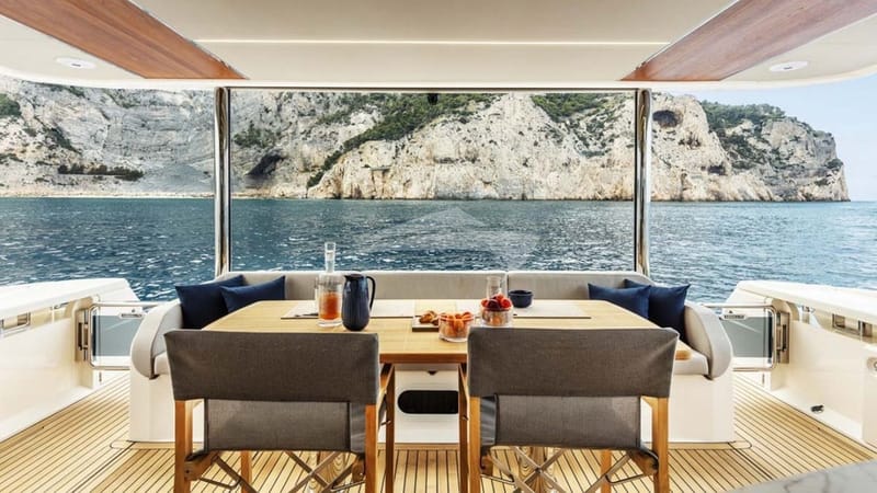 Deck Dining