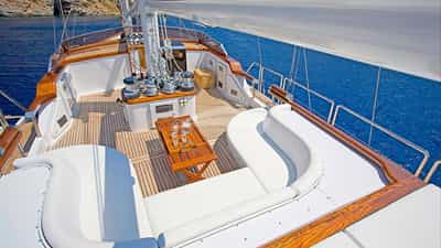 Deck Area and Seating