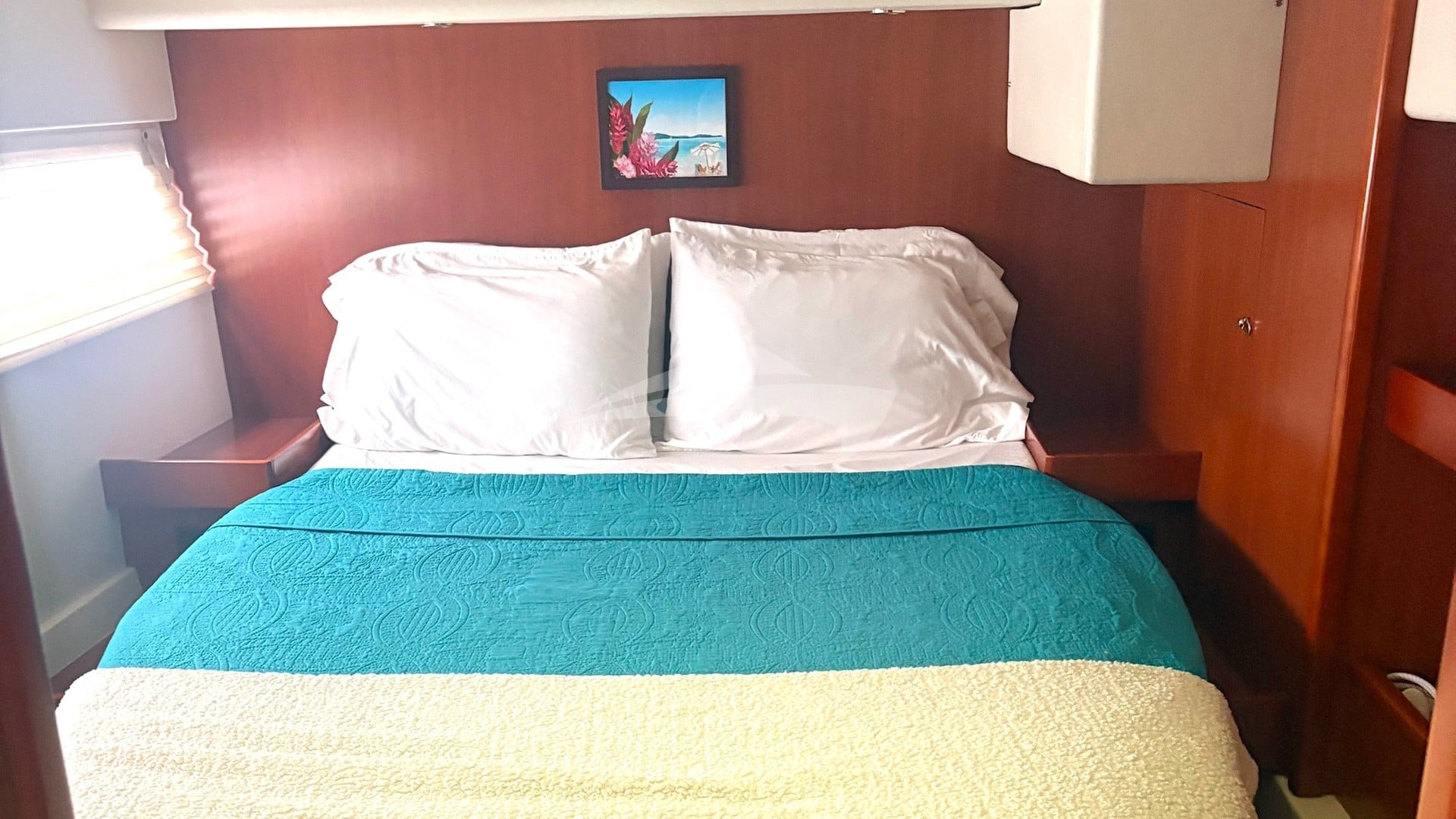 Starboard aft queen guest suite