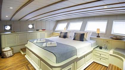 CAUSTIC 40m motor yacht charter, photo 6