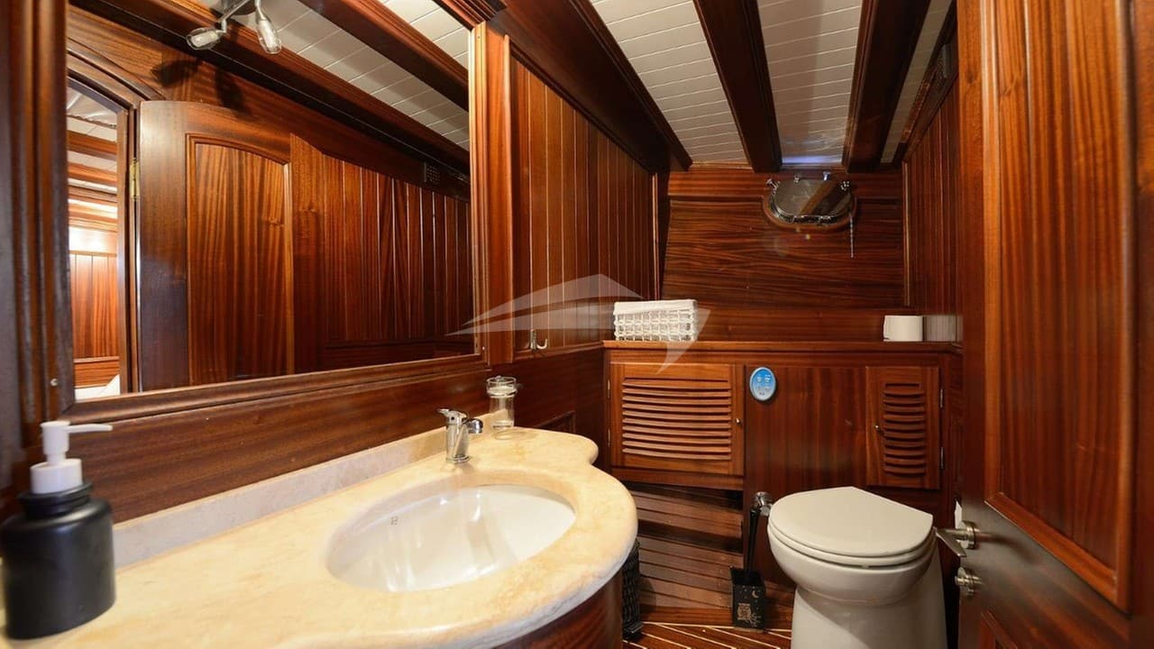 ZEPHYRIA II, photo from the yacht portfolio 11