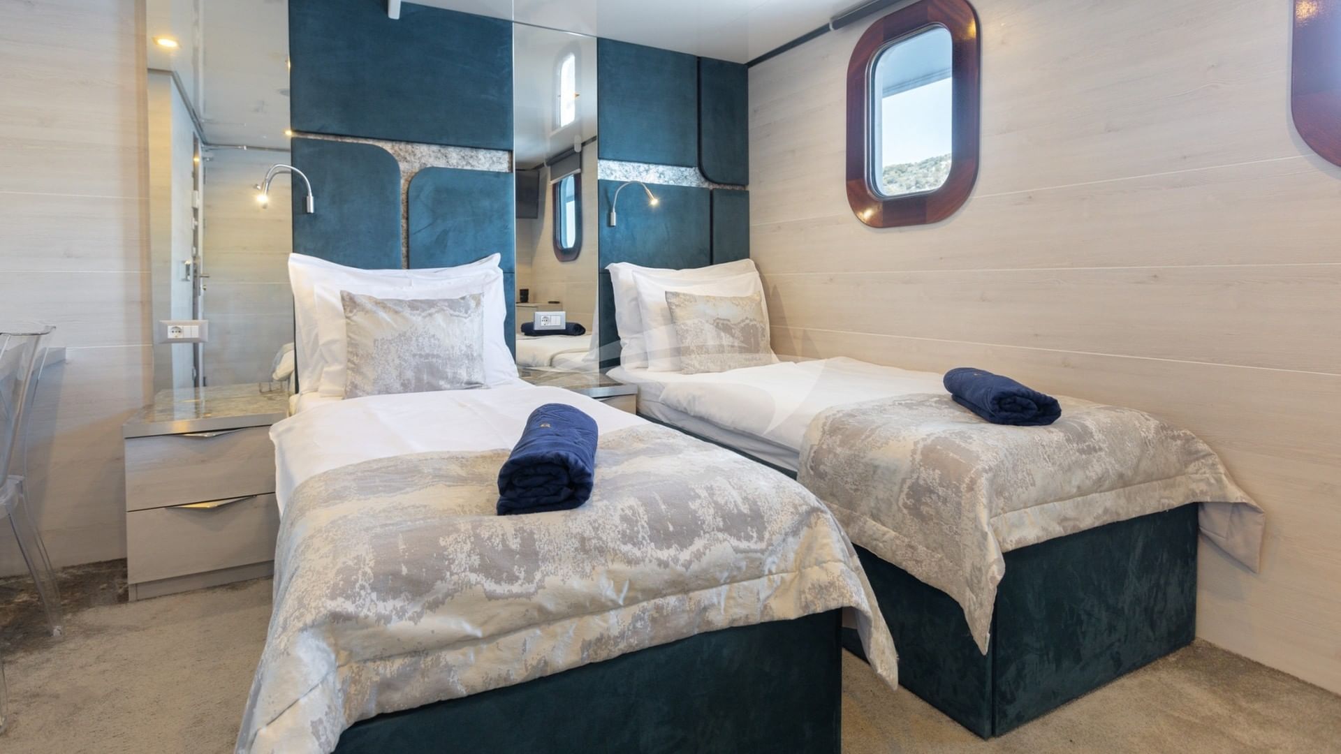 Twin Cabin - Main Deck 1A