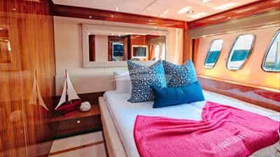 Guest Cabin 1