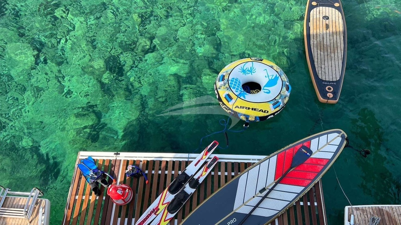 Large Selection of Water-toys