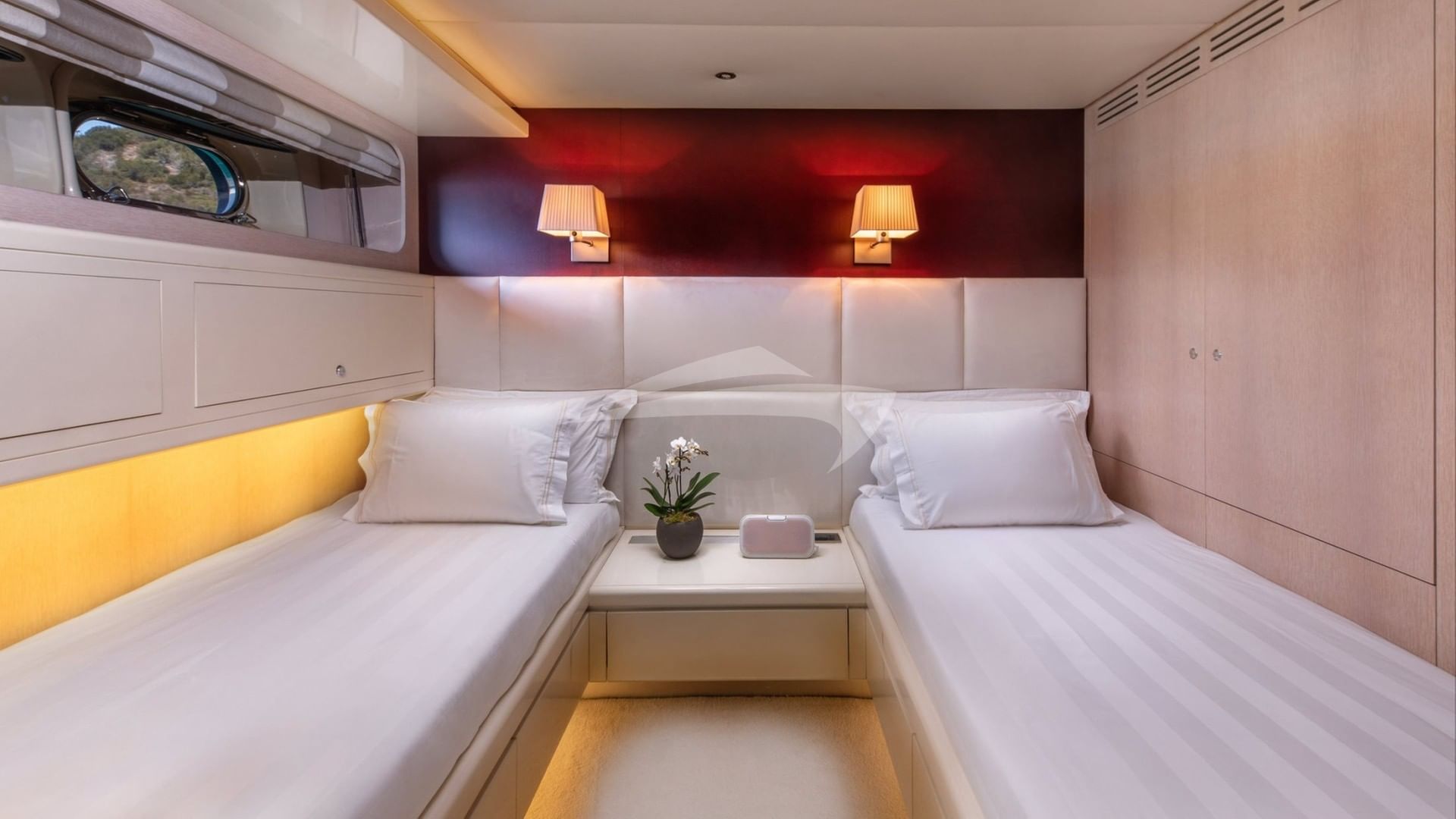 Lower Deck - Twin Cabin