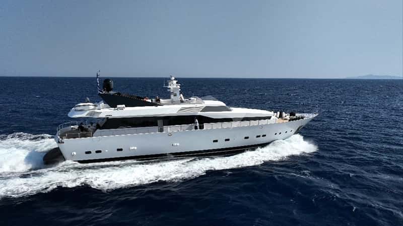 BELLINI 30m motor yacht charter, photo 2
