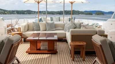 Sun Deck Seating