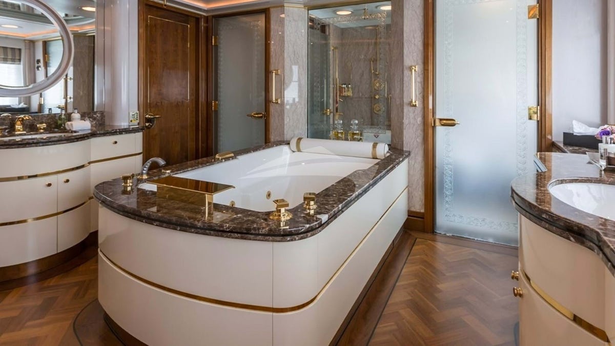 Master bathroom Master bathroom