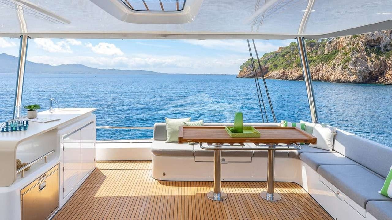 Vela Bianca East Mediterranean, West Mediterranean