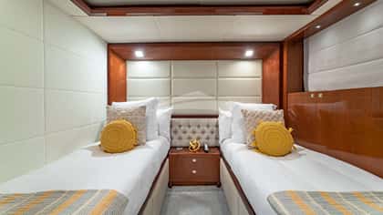 BEACHFRONT II 32m motor yacht charter, photo 13