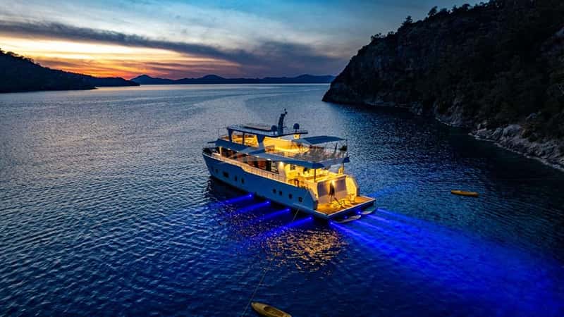 LILA 26m motor yacht charter