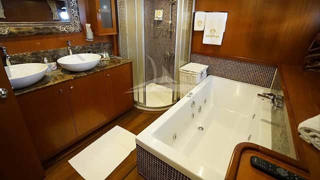 ARABELLA yacht charter photo 3