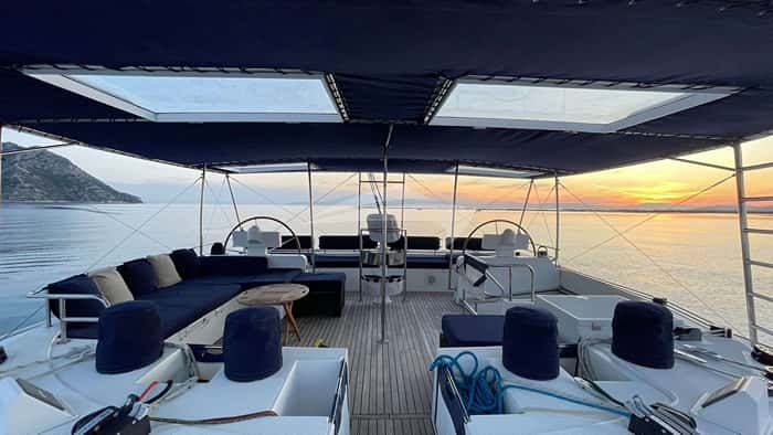 BLUE GRIFFIN 19m sailing yacht charter, photo 3
