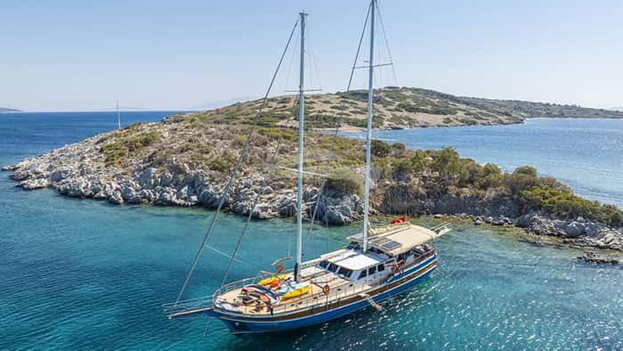 GOZDEM THE ONE 26m motor yacht charter, photo 2