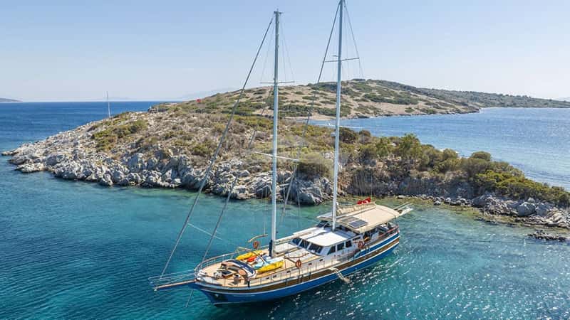 GOZDEM THE ONE 26m motor yacht charter, photo 2