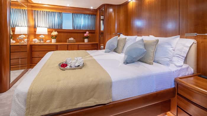 VYNO 27m motor yacht charter, photo 5
