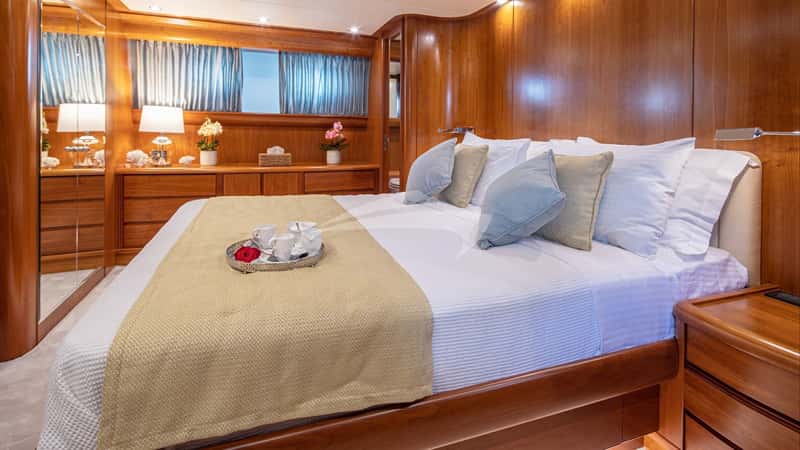 VYNO 27m motor yacht charter, photo 5