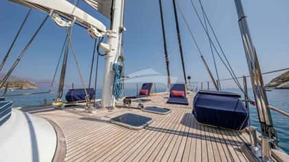 MALIZIA 25m sailing yacht charter, photo 12