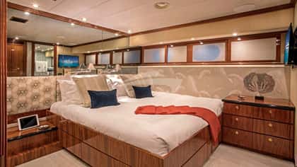 SWEET ESCAPE 40m motor yacht charter, photo 11
