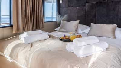 Guest Cabin
