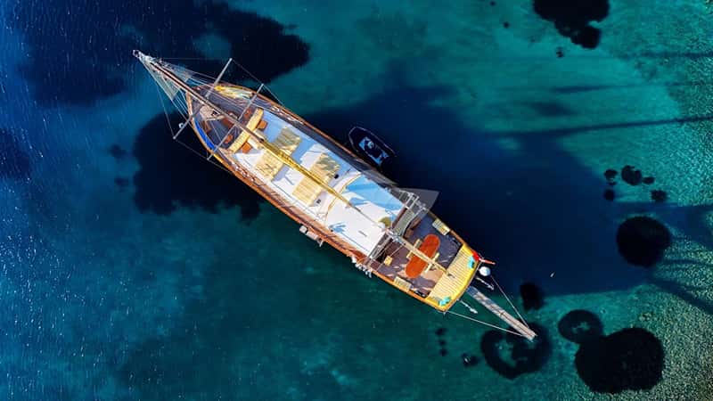 FORTUNA 28m motor yacht charter, photo 6