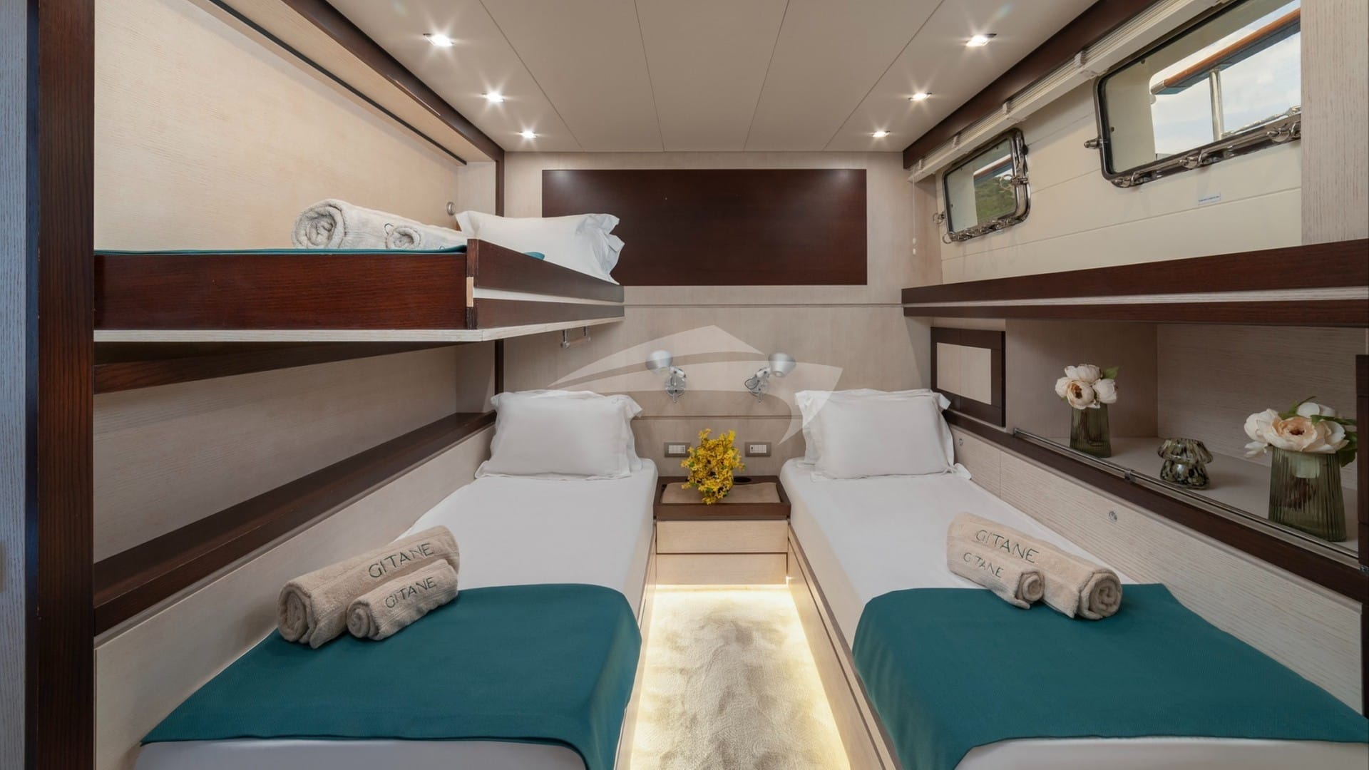 Twin Cabin 2 with Pullman