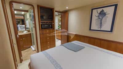 Port Queen Aft View
