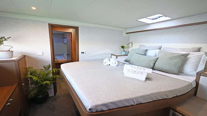 BARON 16m sailing yacht charter, photo 6