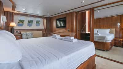 Master Cabin Bed