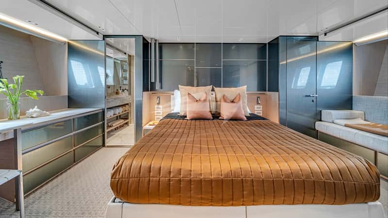 MAVE 27m motor yacht charter, photo 10