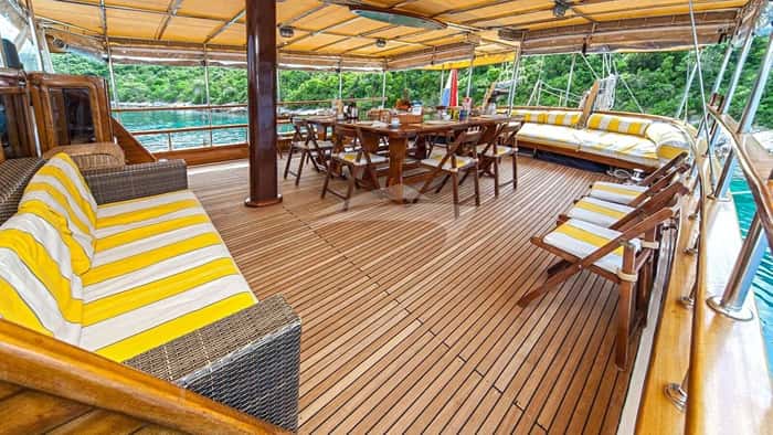 LINDA 32m motor yacht charter, photo 2
