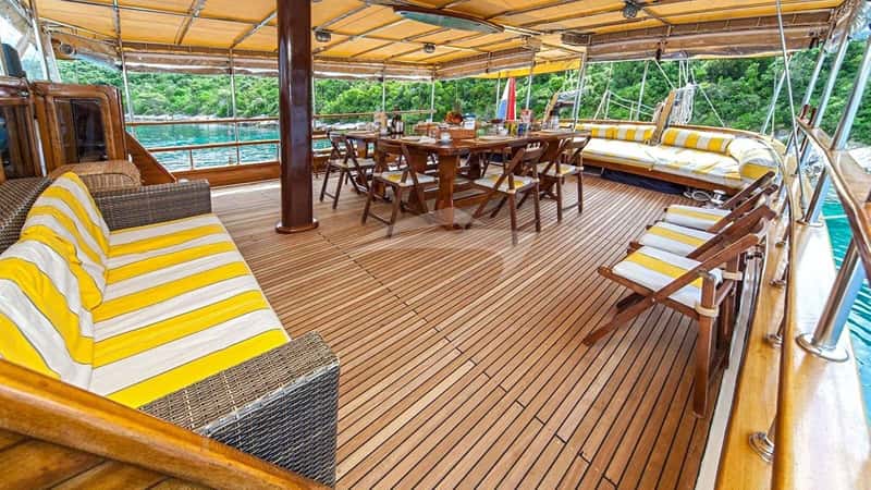 LINDA 32m motor yacht charter, photo 2