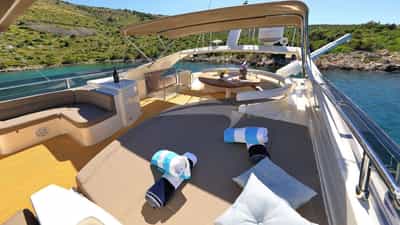 Flybridge