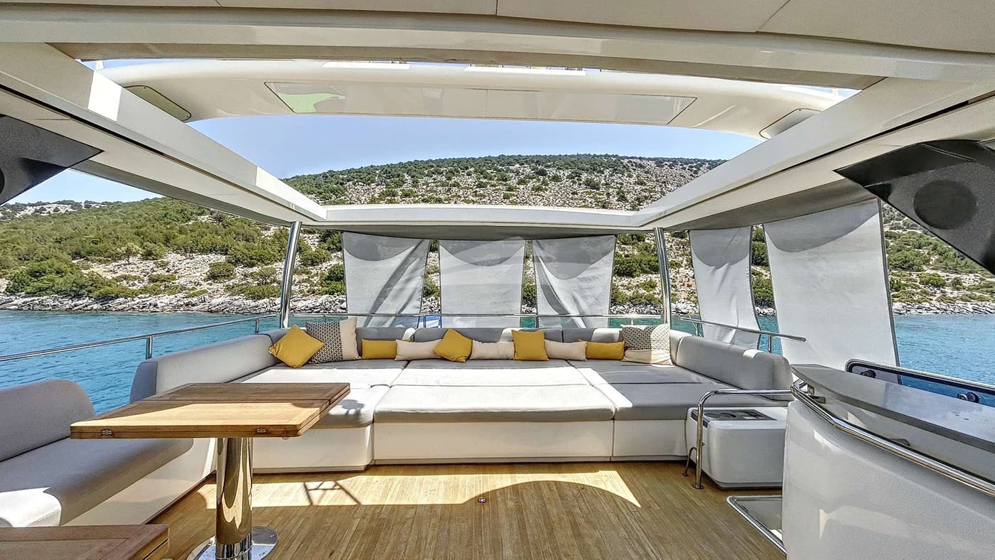 CRAZY HORSE, Aufnahme aus dem Yachtportfolio
