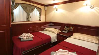 Twin Cabin