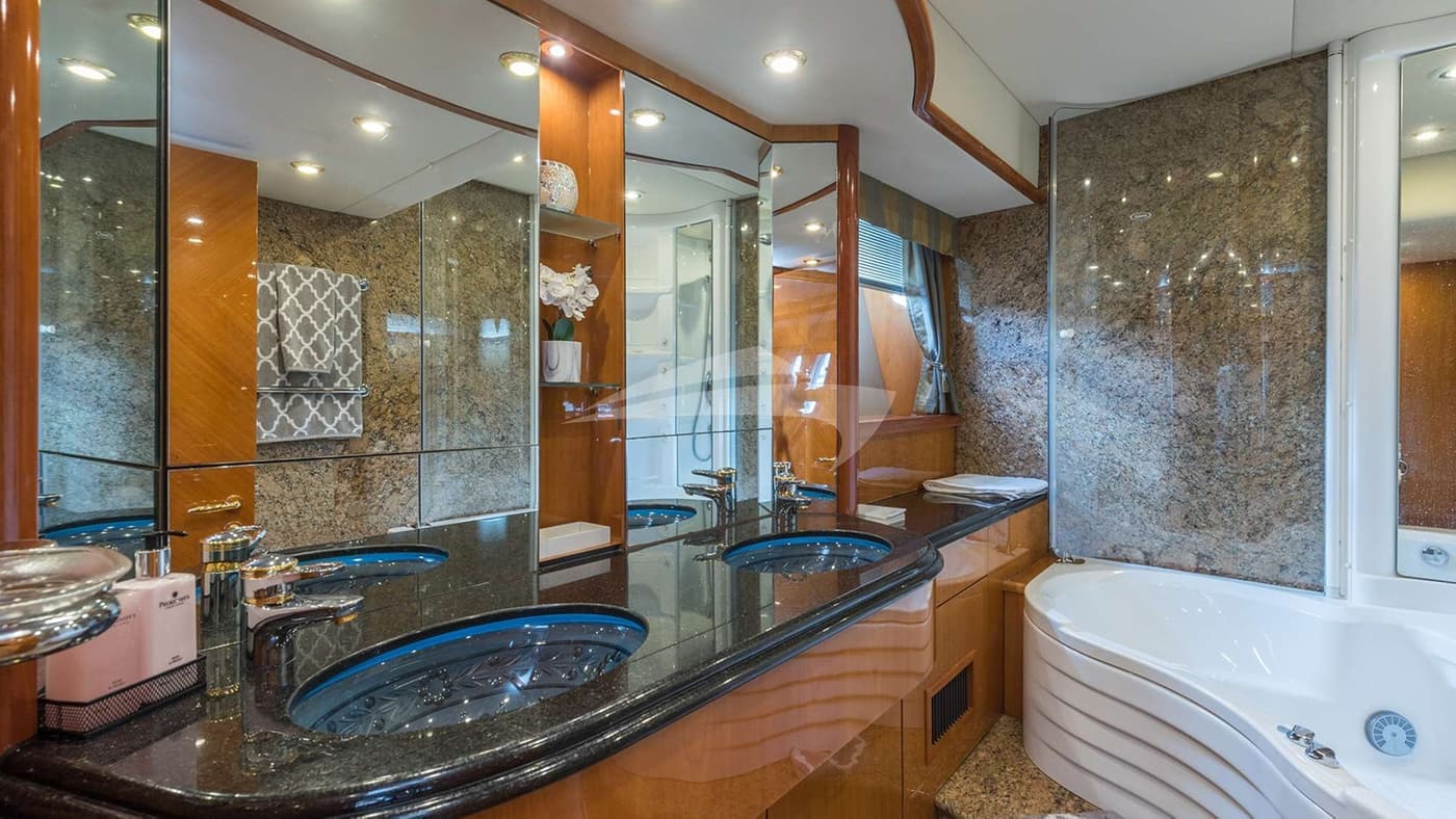VANGUARD, photo from the yacht portfolio
