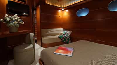 Double cabin