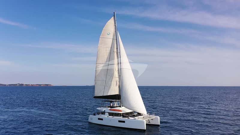 QUEEN OF DIAMONDS 16m sailing yacht charter