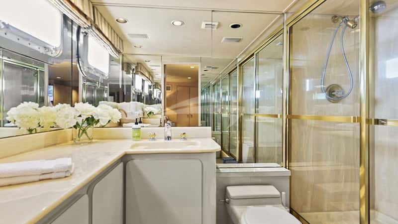 MISS EMILY 27m motor yacht charter, photo 7