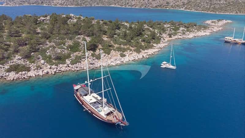 KAPTAN MEHMET BUGRA 34m motor yacht charter, photo 5