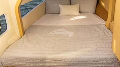 SELESTICAT 10m motor yacht charter, photo 6