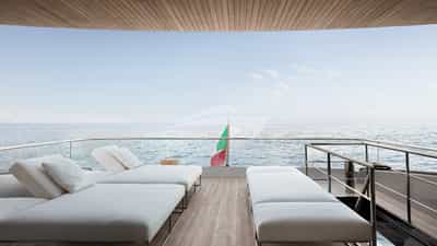 Top deck