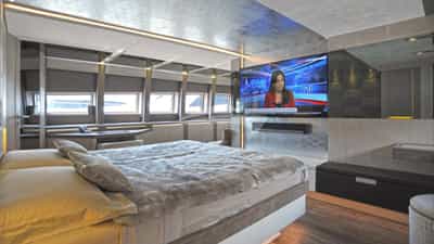 master cabin