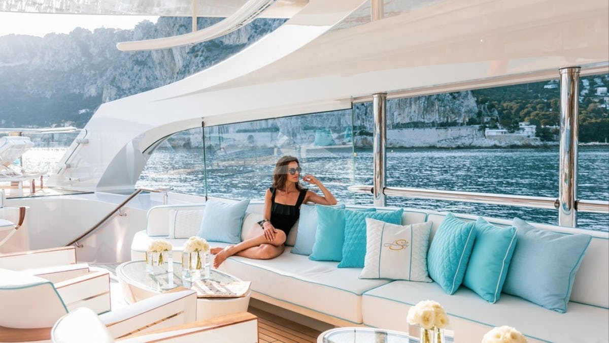 LADY S Yacht for Charter