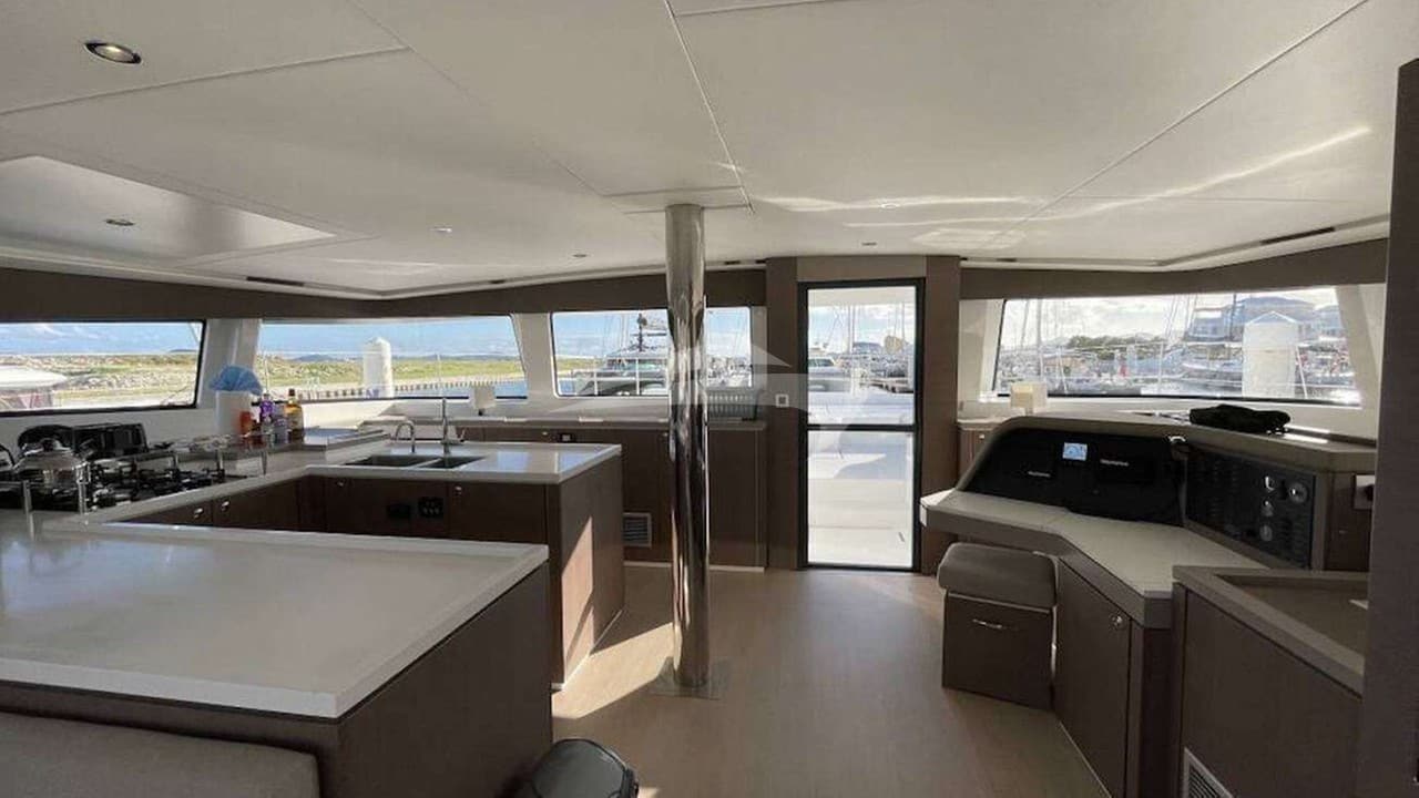 NO INHERITANCE, photo from the yacht portfolio 3