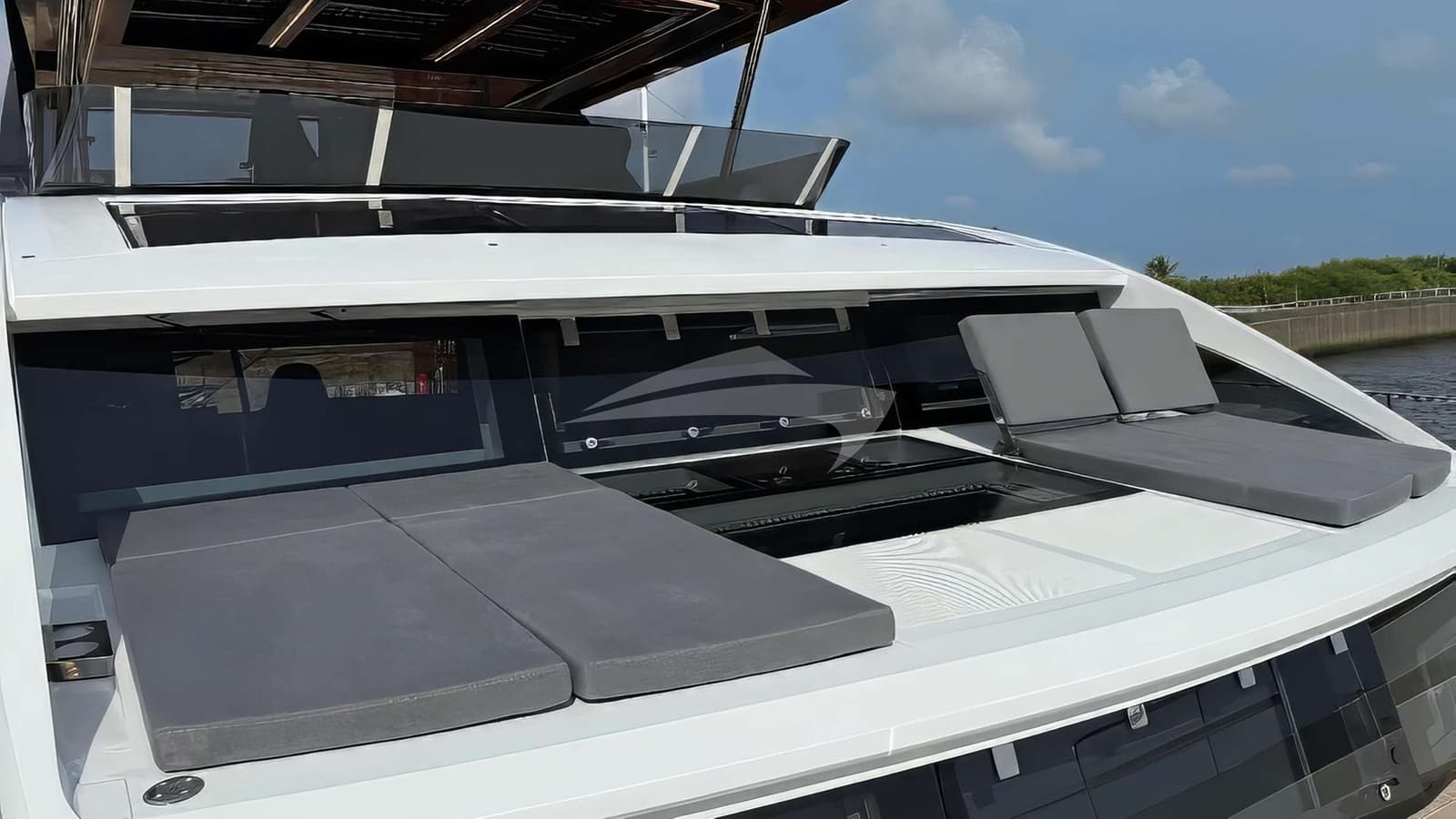 XQUISITE HYBRID, photo from the yacht portfolio 13