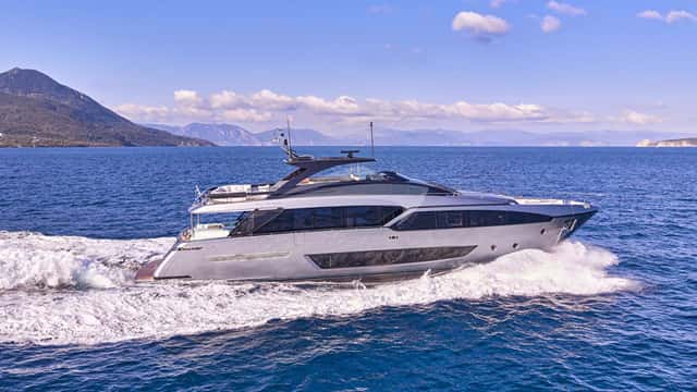 MENANGIO X 28m motor yacht for charter