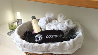 Bathroom accessories